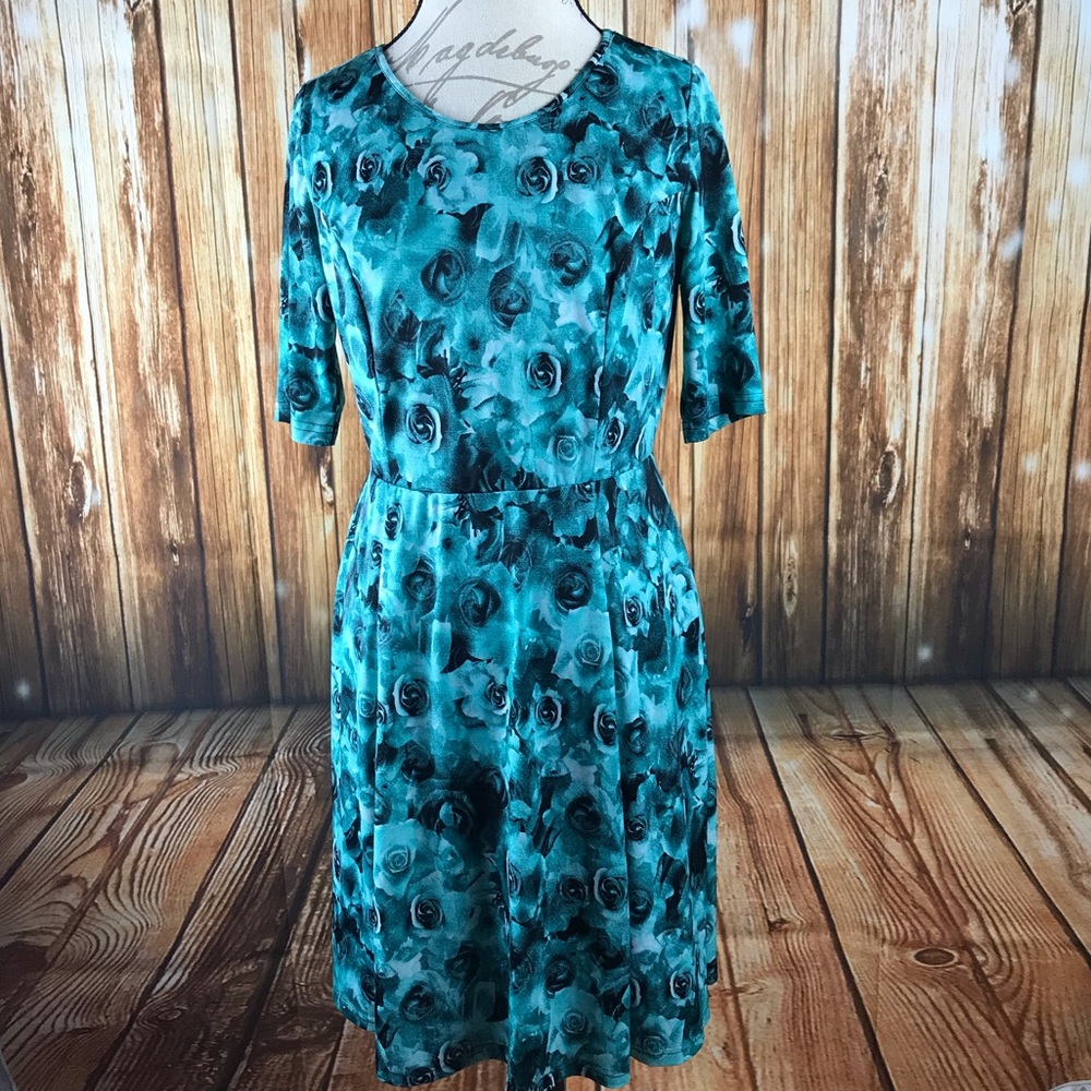 Gwynnie Bee Spruce and Sage floral dress